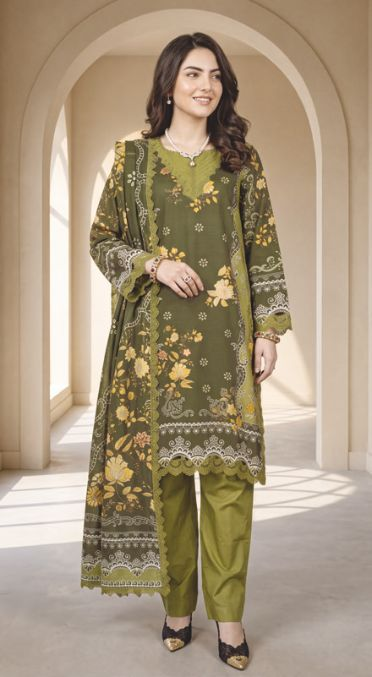Elegant Women's Printed Winter Suit with Luxury Printed Shawl