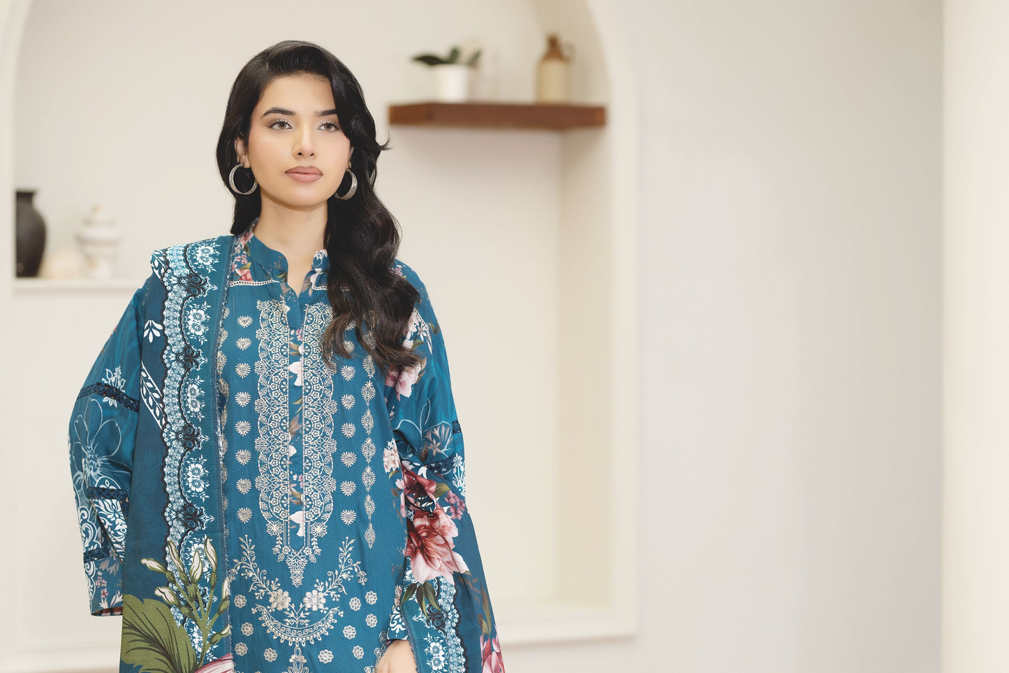 Luxury Embroidered Staple Slub 3-Piece Suit with Printed Shawal – Premium Wear