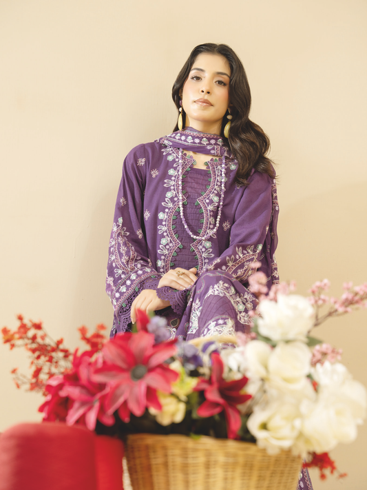 Embroidered Resham Karandi with Embroidered Bamber Chiffon Dupatta