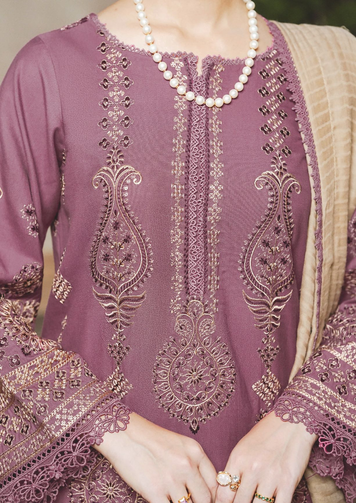 Luxury Embroidered Winter Suit with Jacquard Wool Shawl