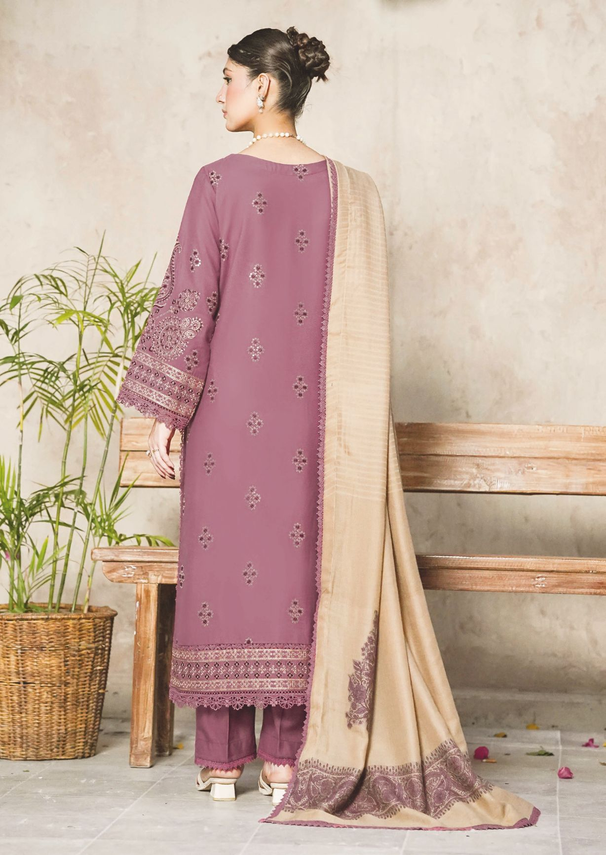 Luxury Embroidered Winter Suit with Jacquard Wool Shawl