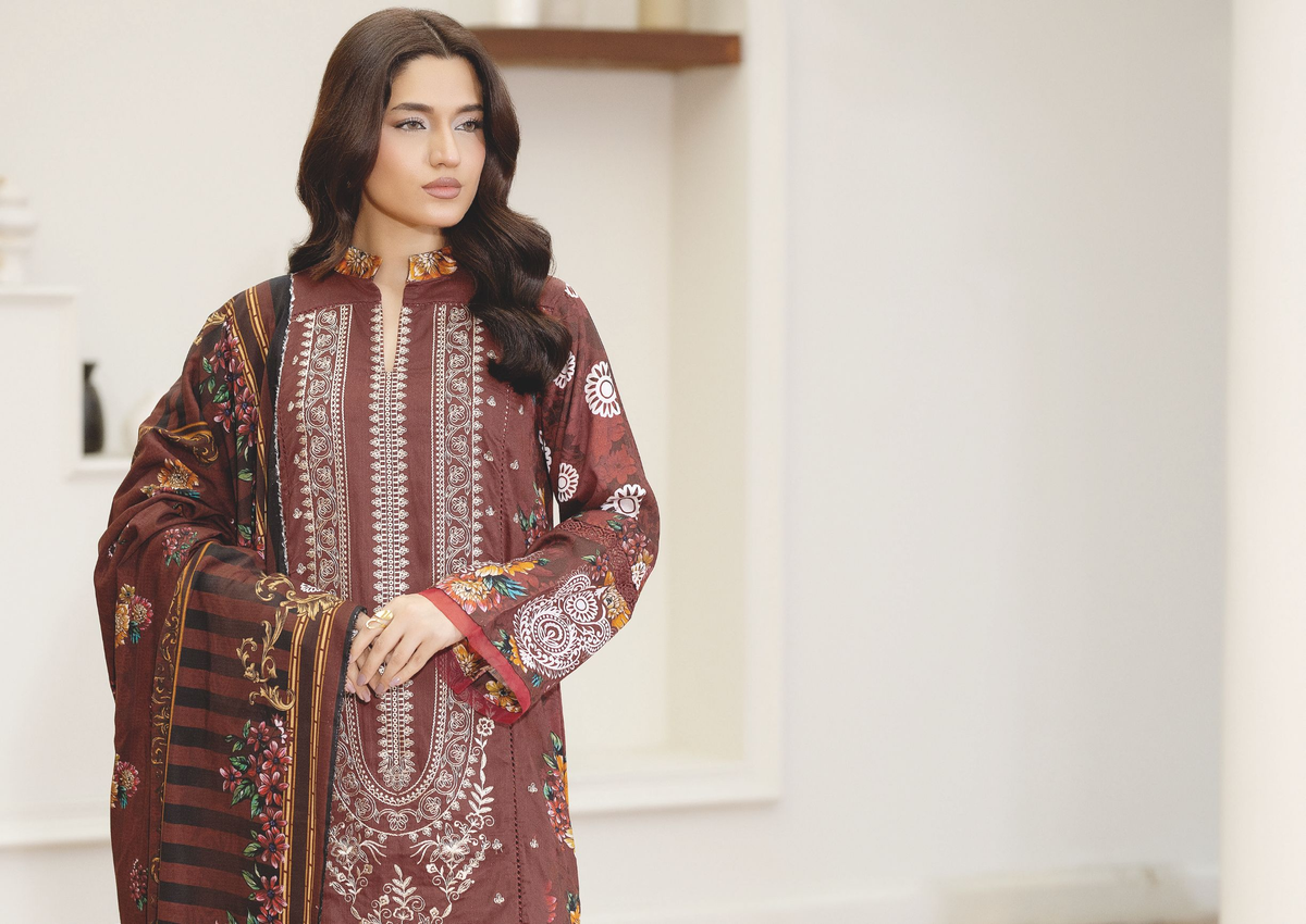 Embroidered Luxury Staple Slub Suit with Printed Shawal – Timeless Pakistani Winter Wear