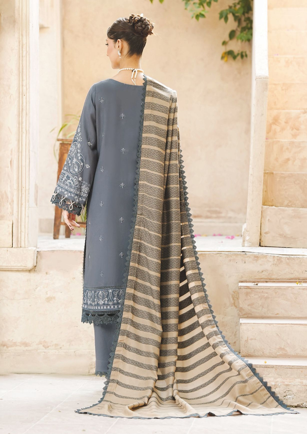 Premium Embroidered Winter 3-Piece Suit with Luxury Jacquard Shawl