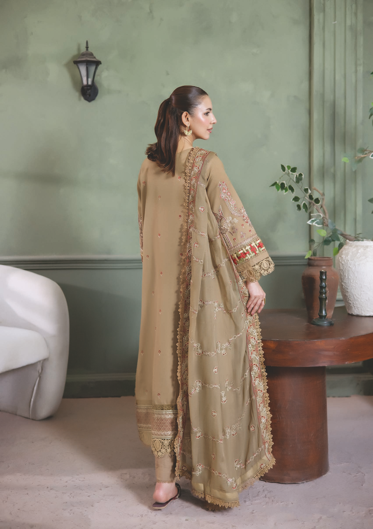Embroidered Resham Karandi with Embroidered Bamber Chiffon Dupatta