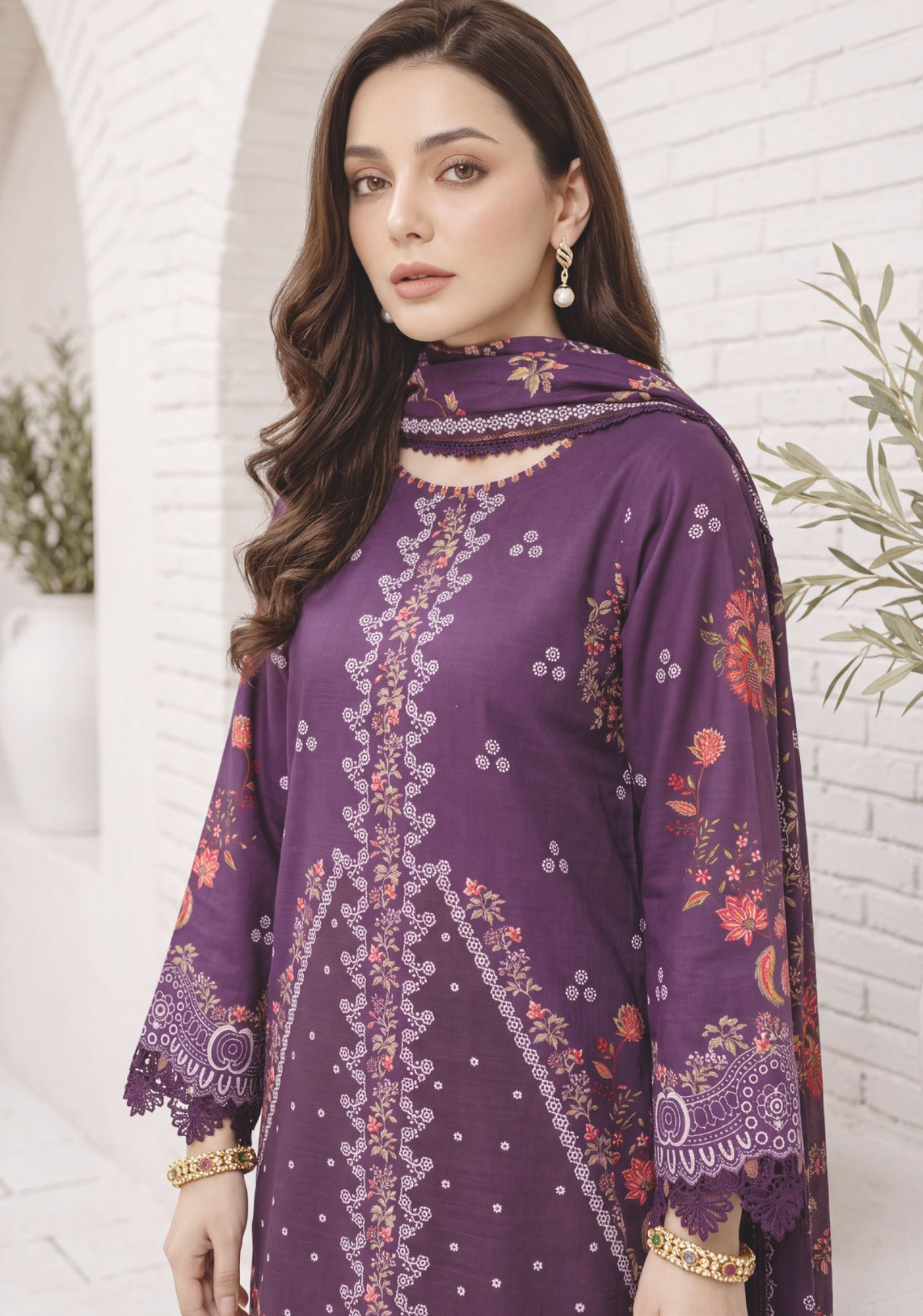Exclusive Women's Printed Winter Suit with Matching Winter Shawl