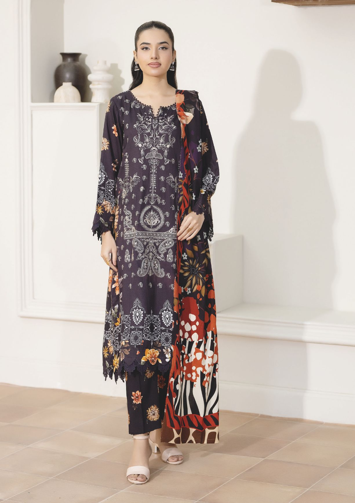 Embroidered Luxury Staple Slub 3-Piece Suit – Printed Shawal & Elegant Embroidery