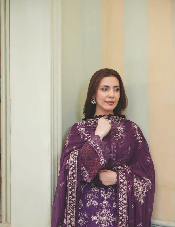Designer-Inspired Karandi Suit with Embroidered Bamber Chiffon Dupatta