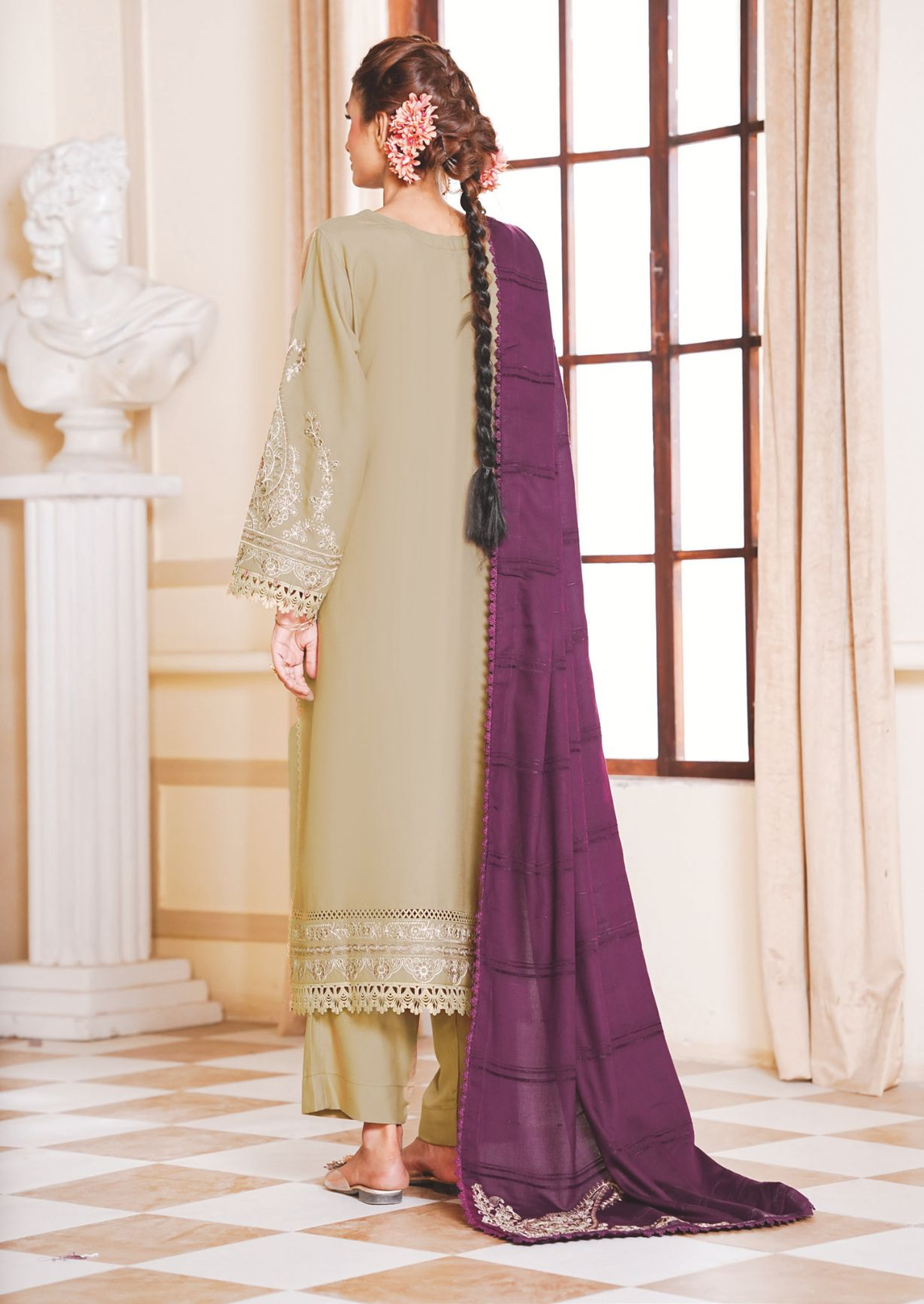 Elegant Embroidered Winter Suit with Jacquard Luxury Wool Shawl
