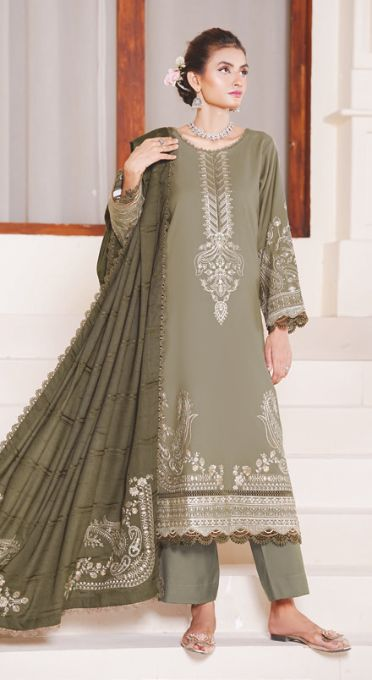 Elegant Embroidered Winter Suit with Jacquard Luxury Wool Shawl