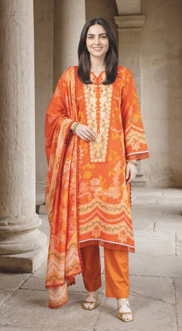 Luxury Women's Winter Collection with All-Over Printed Shawl