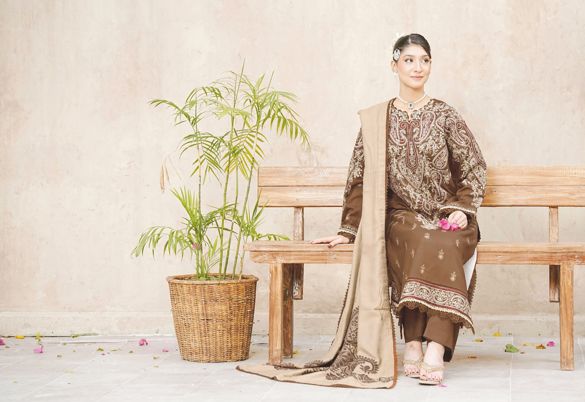 Luxury Embroidered Winter Suit with Jacquard Wool Shawl