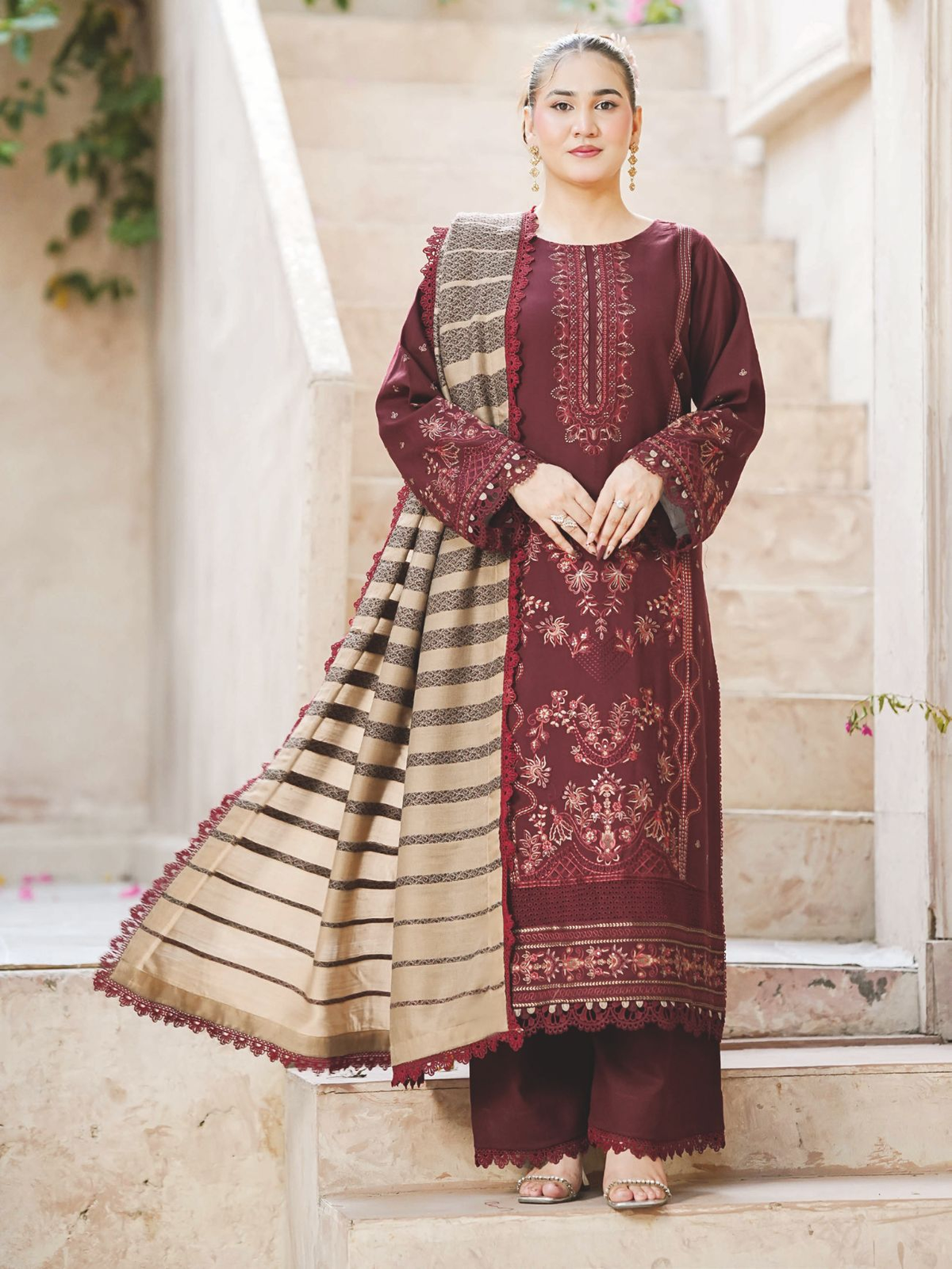 Premium Embroidered Winter 3-Piece Suit with Luxury Jacquard Shawl
