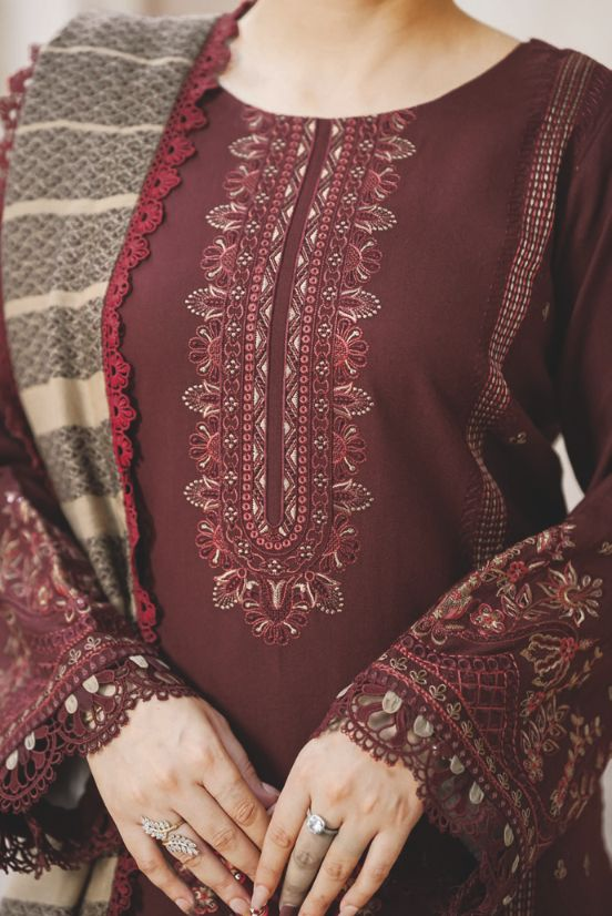 Premium Embroidered Winter 3-Piece Suit with Luxury Jacquard Shawl