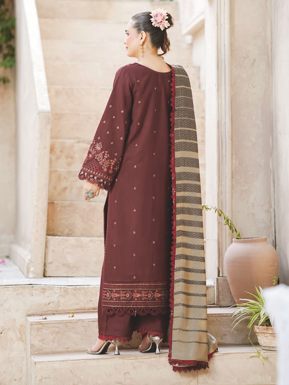 Premium Embroidered Winter 3-Piece Suit with Luxury Jacquard Shawl