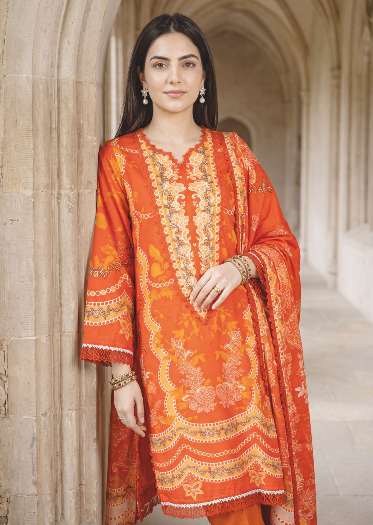 Luxury Women's Winter Collection with All-Over Printed Shawl