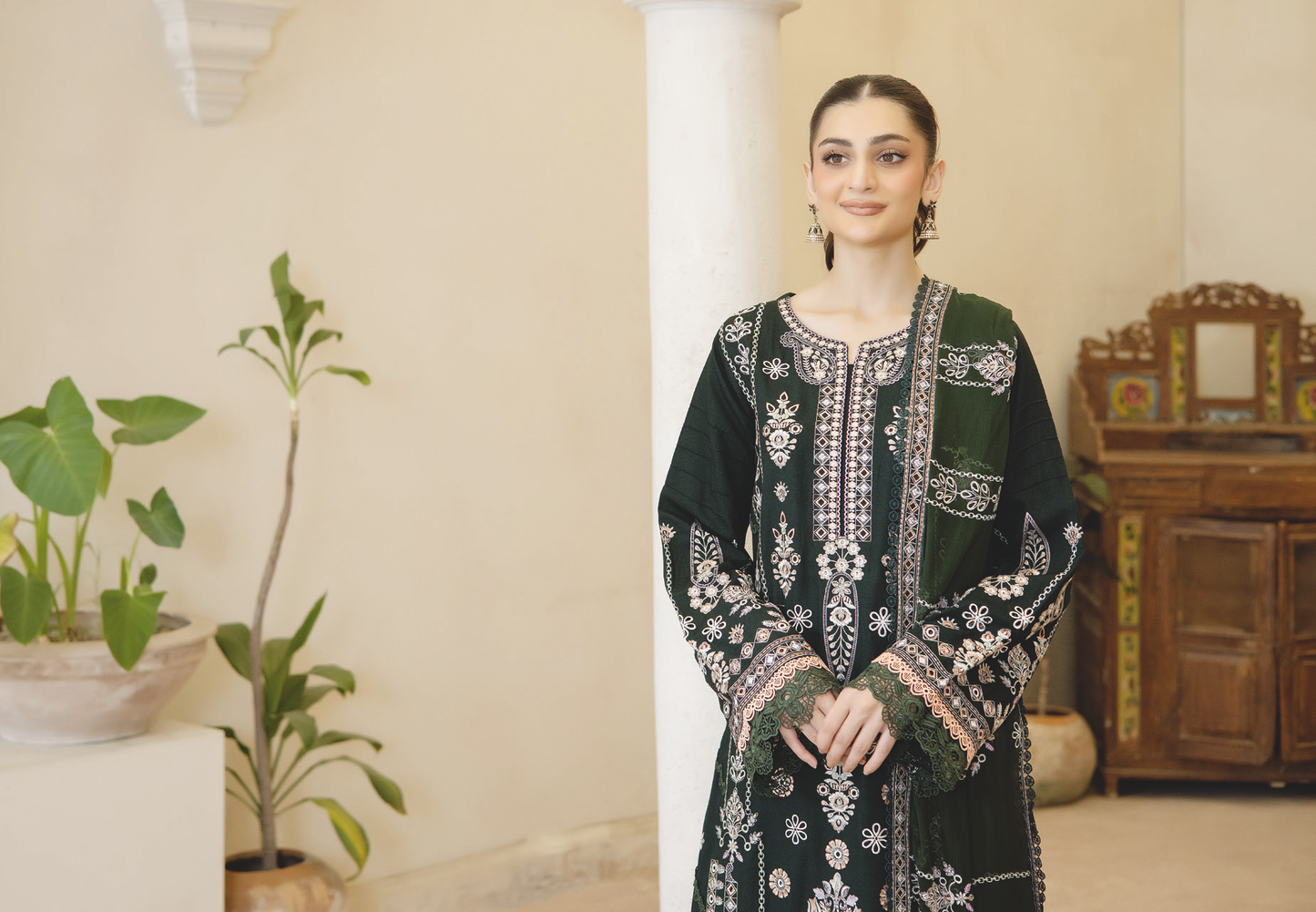Premium Embroidered Karandi 3 Piece Suit | Resham Embroidery with Bamber Chiffon Dupatta