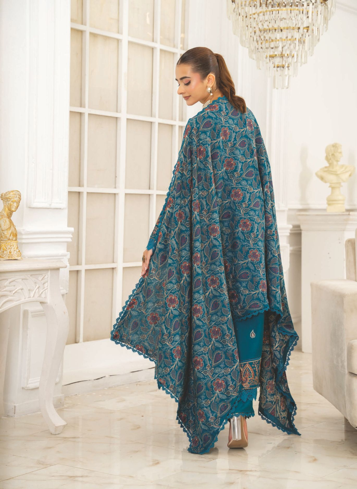 Luxury Embroidered Winter 3-Piece Suit with Shawl