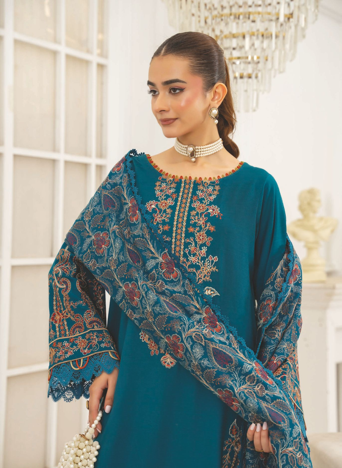 Luxury Embroidered Winter 3-Piece Suit with Shawl