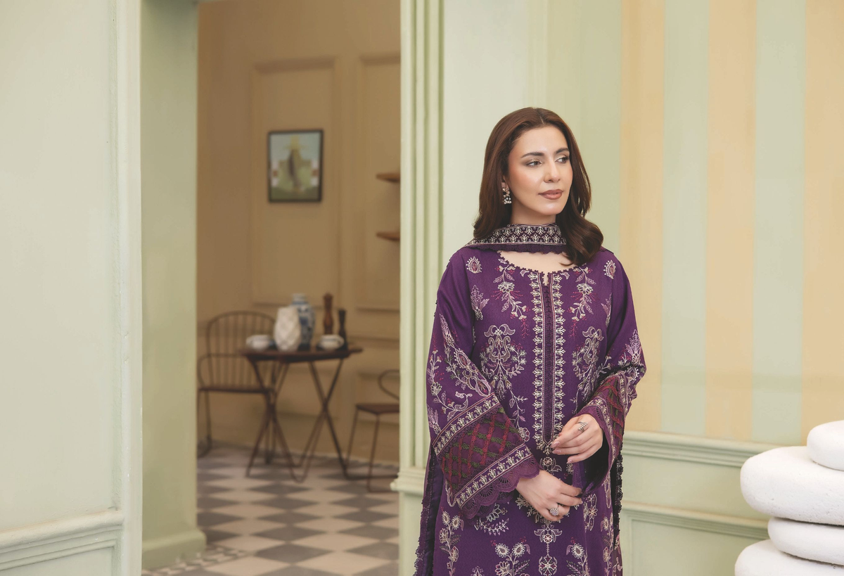 Designer-Inspired Karandi Suit with Embroidered Bamber Chiffon Dupatta