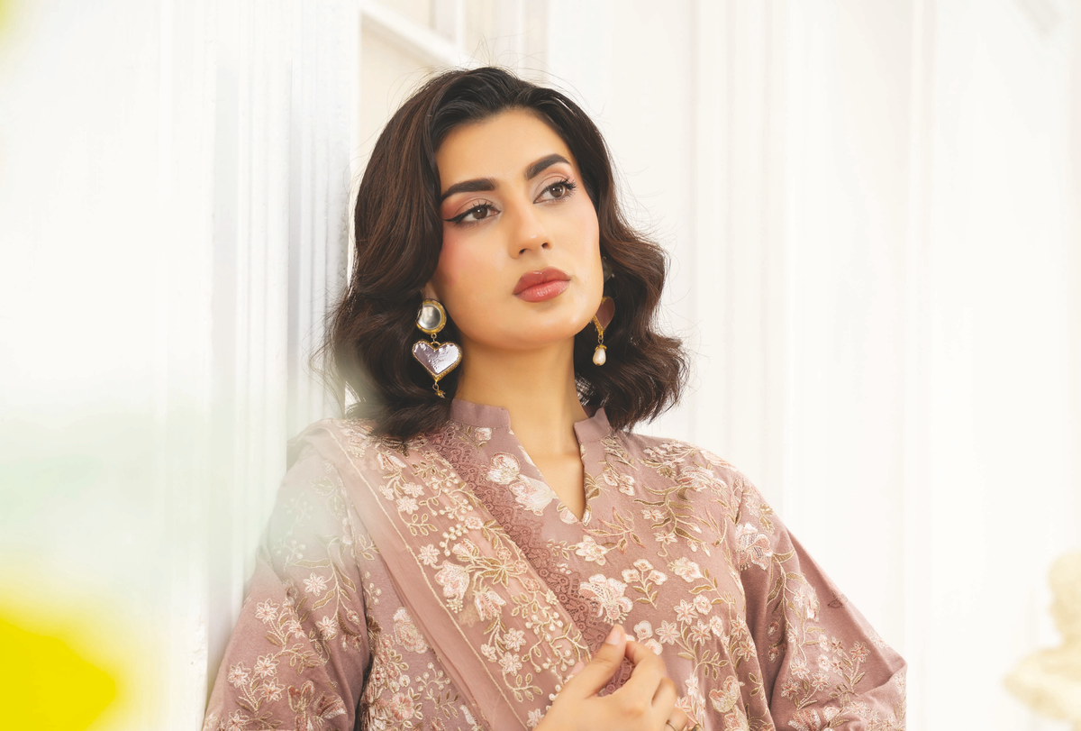 Premium Embroidered Resham Karandi with Bamber Chiffon Dupatta