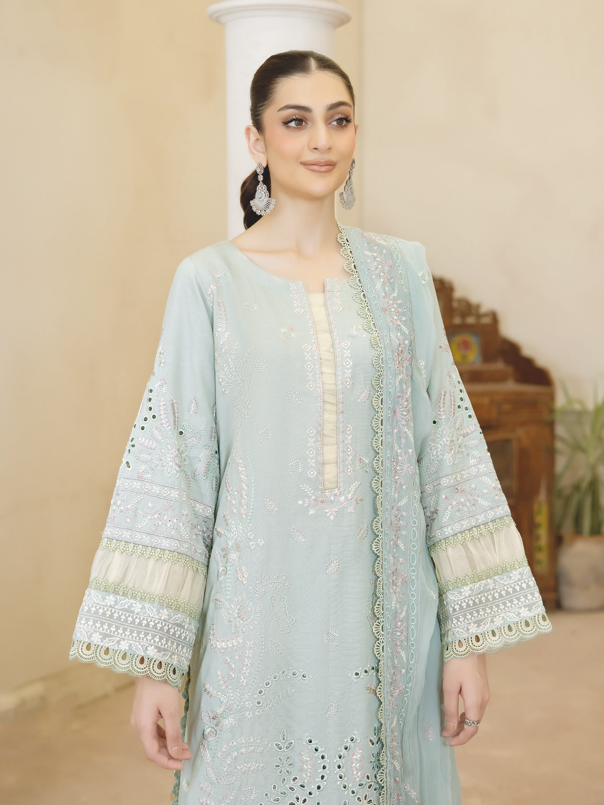 Embroidered Resham Karandi Suit with Embroidered Bamber Chiffon Dupatta | Luxury Winter Collection