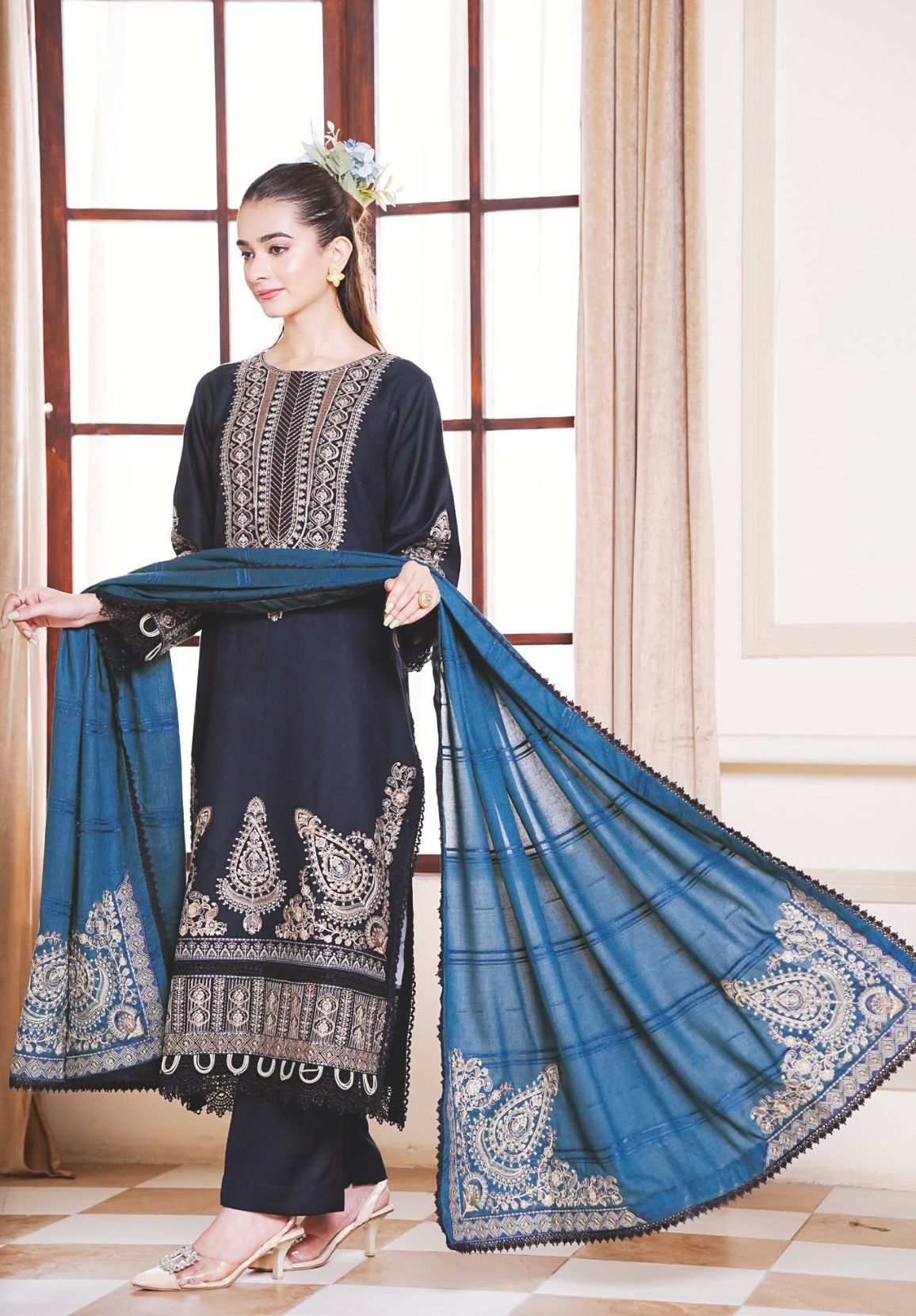 Embroidered Winter Ensemble with Elegant Jacquard Wool Shawl